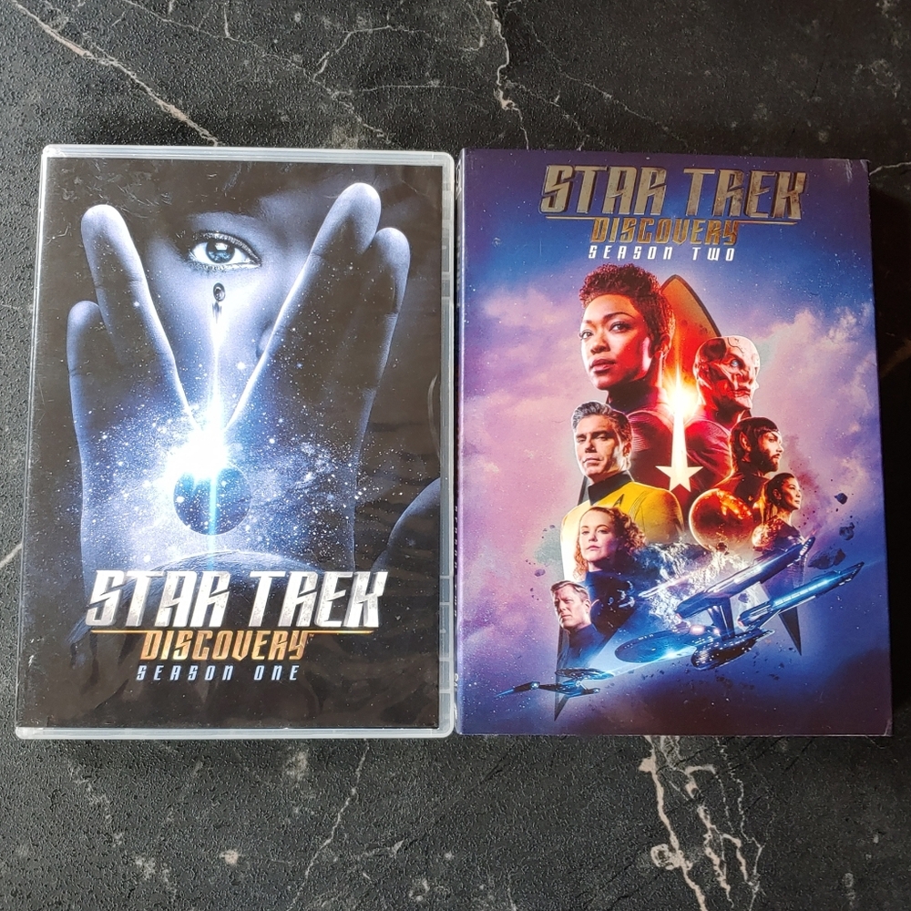 Star Trek Discovery Series Seasons One & Two 7 Disc Collectors Edition Set